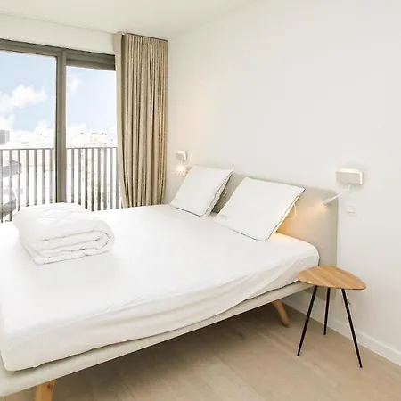 Awesome In With Outdoor Swimming Pool, Wifi And 2 Bedrooms Apartment Ostend
